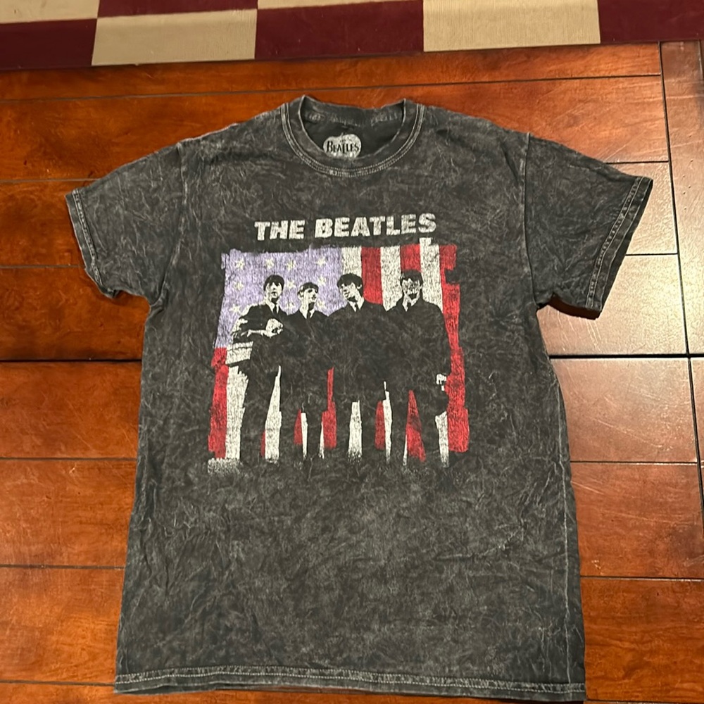 The Beatles T Shirt Adult Small USA Flag Band Group Gray Acid Wash retro look
